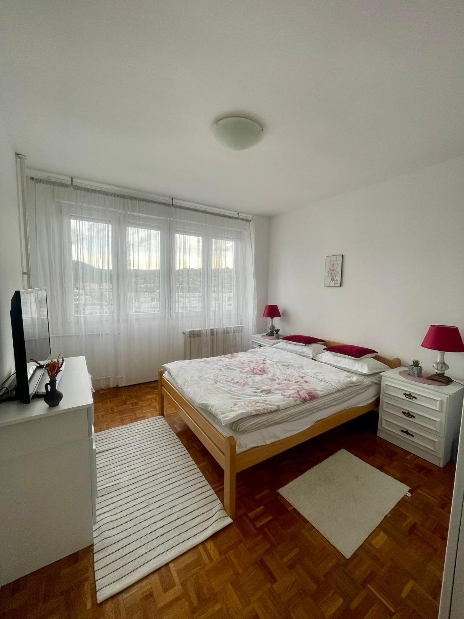 Apartman Maja บันยาลูกา ภายนอก รูปภาพ