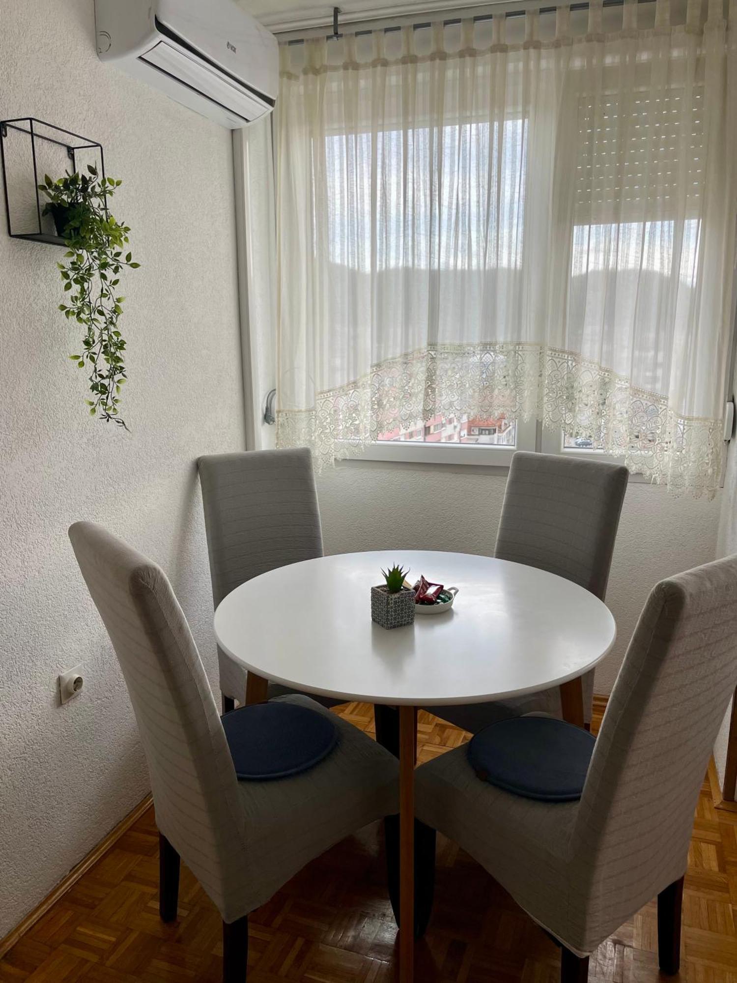 Apartman Maja บันยาลูกา ภายนอก รูปภาพ