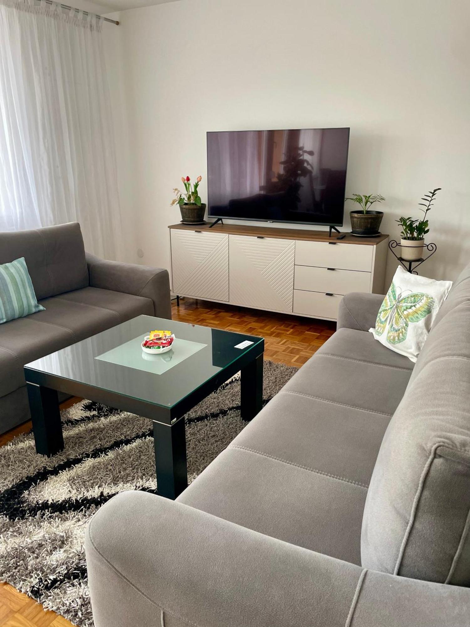 Apartman Maja บันยาลูกา ภายนอก รูปภาพ